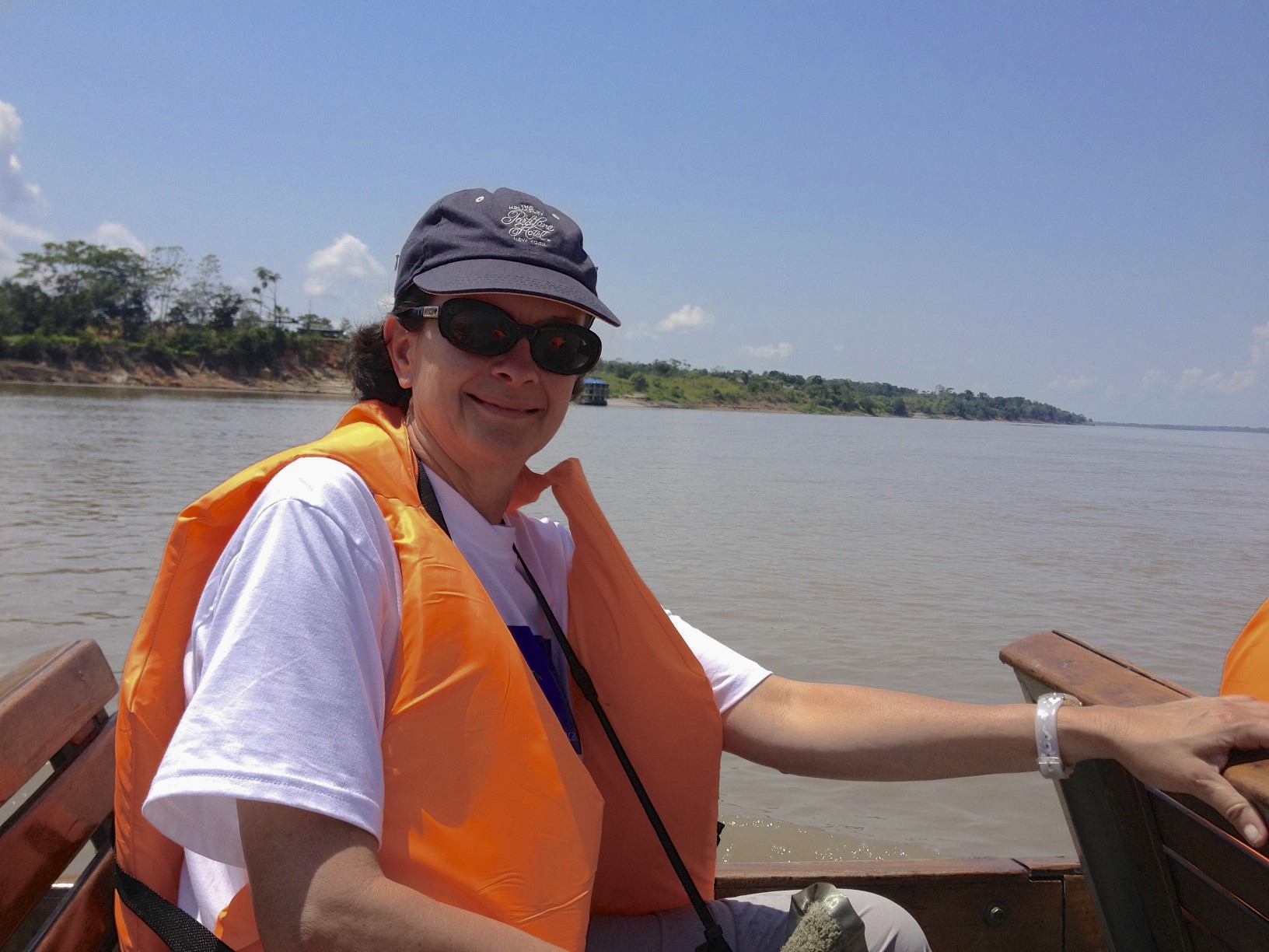 4 Days / 3 Nights On The Delfin I Luxury Amazon River Cruise 9 Delfin Marisol2