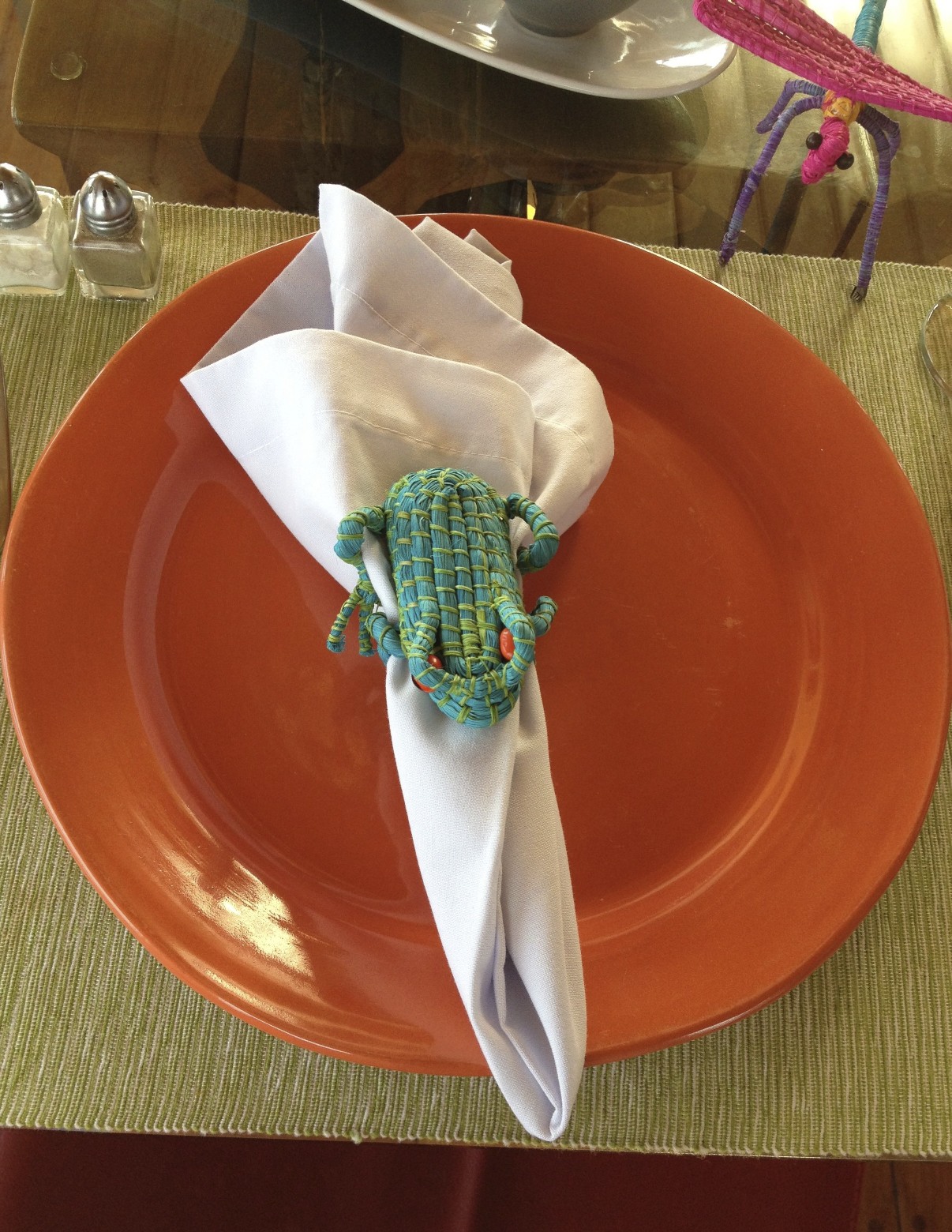 4 Days / 3 Nights On The Delfin I Luxury Amazon River Cruise 12 Delfin placesetting