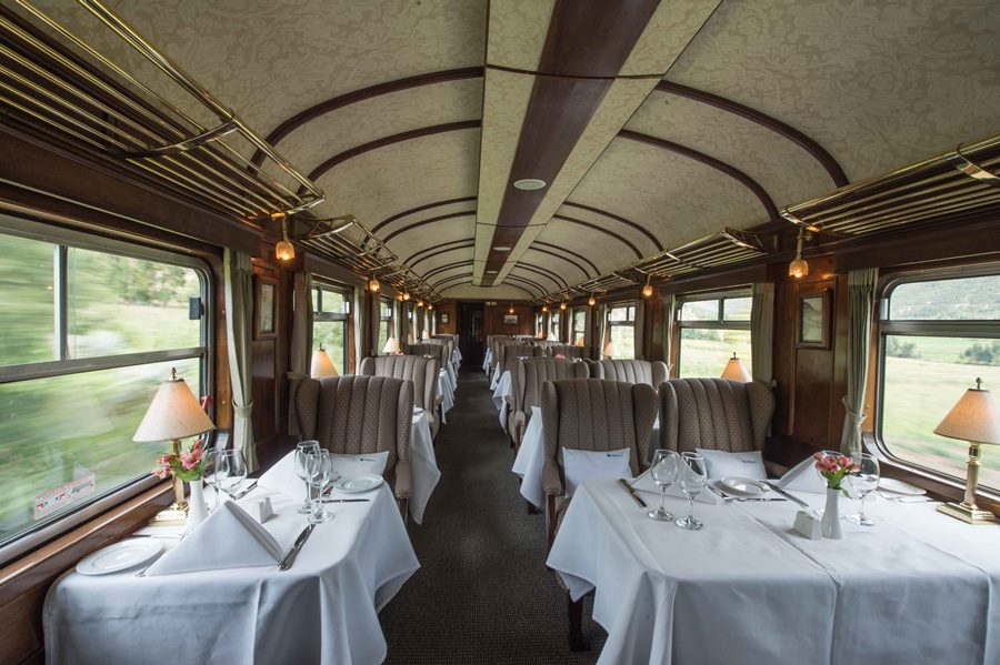 titicaca train dining room