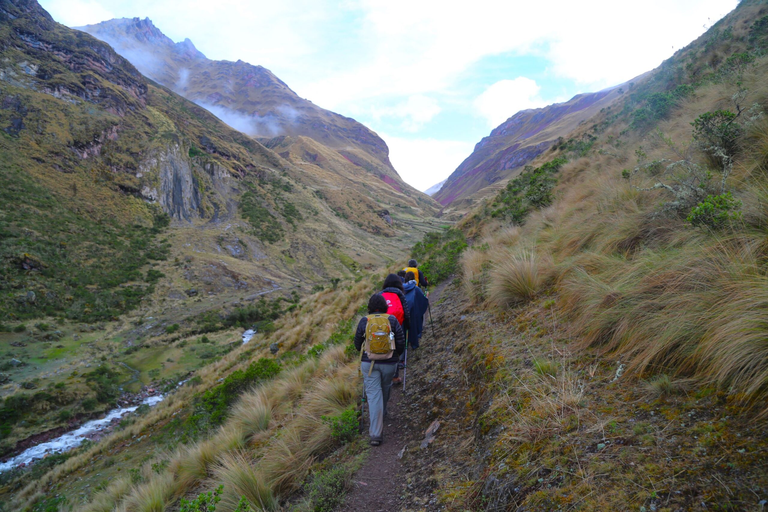Ancascocha trek